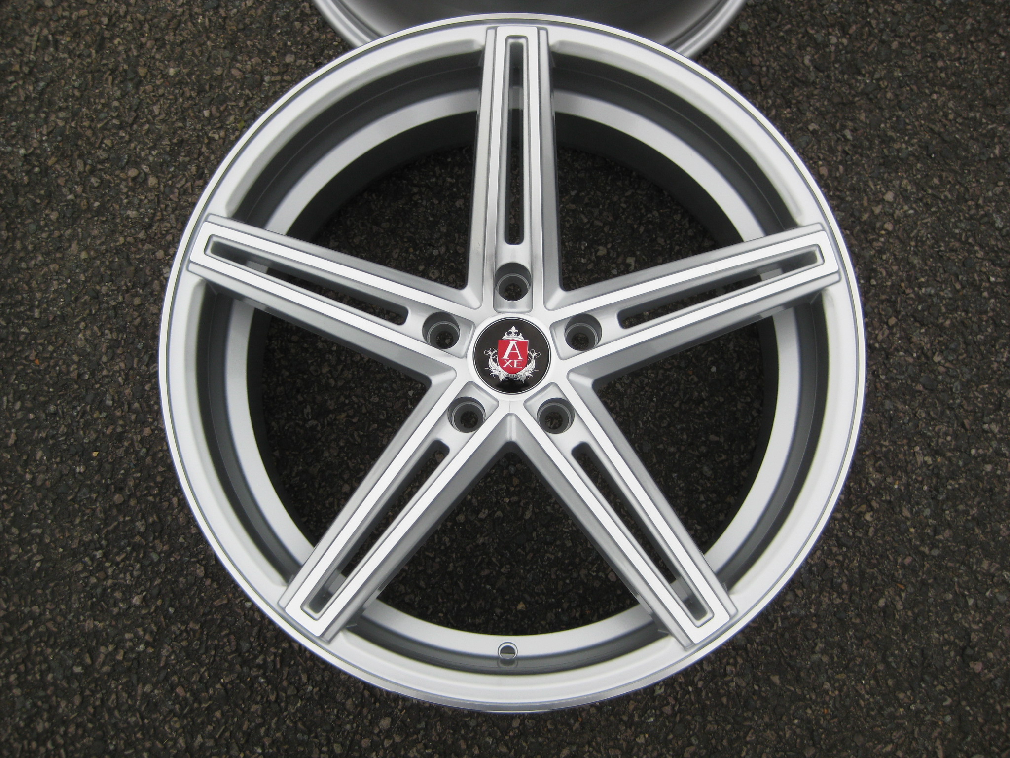 NEW 20  AXE EX14 DEEP CONCAVE ALLOY WHEELS IN SILVER WITH POLISHED FACE AND LIP  WIDER 10 5  REARS et40 42